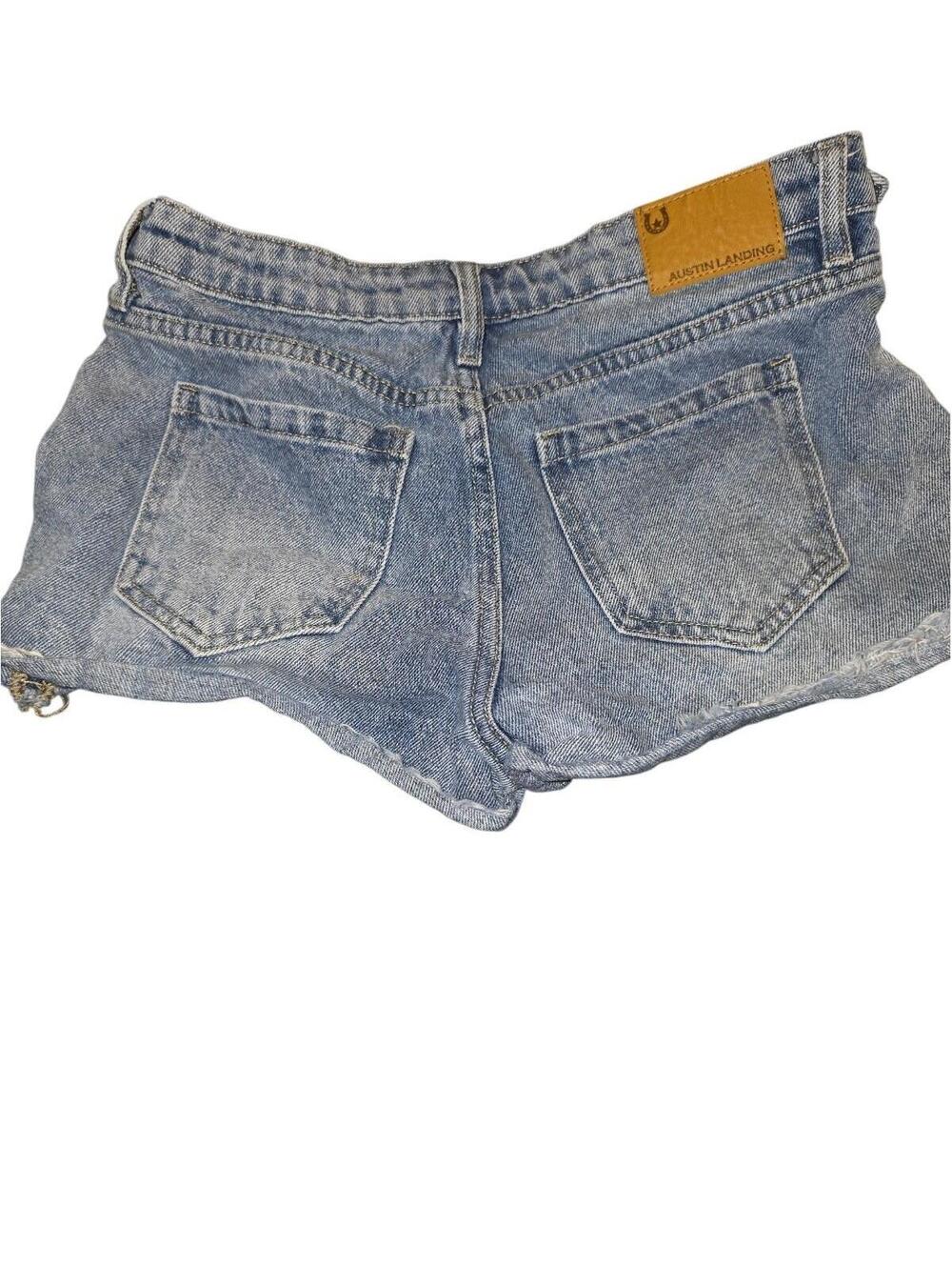 Austin landing Jean Mid Size 7/28 - Picture 6 of 6
